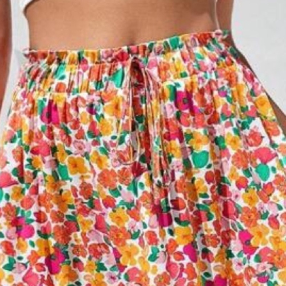 Allover Floral Print Ruffle Hem Skirt - Picture 3 of 6
